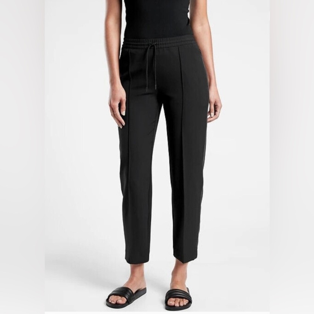 Athleta Endeavor Straight Leg Black Pants